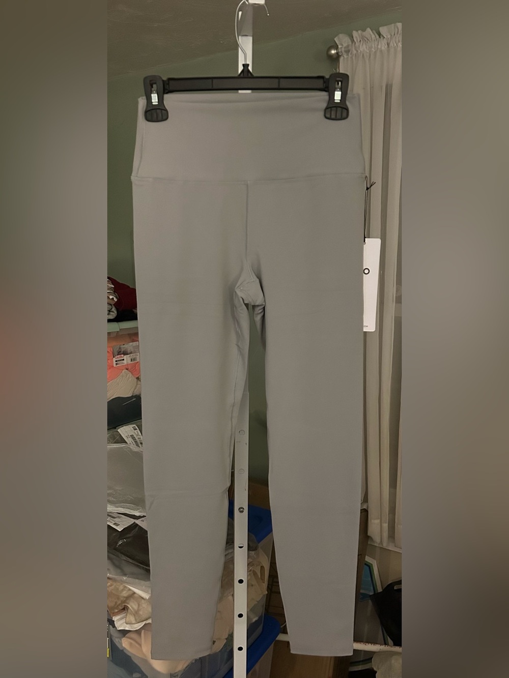 ALO Yoga 7/8 Airbrush Hi-Rise Leggings in Lunar Gray
